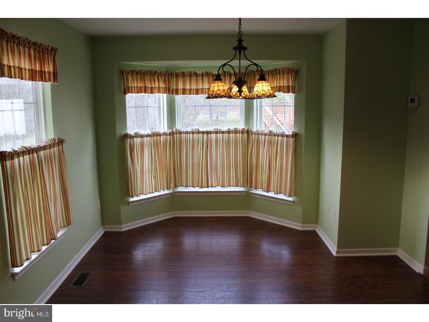 TERR AT MONTGMRY WLK - Residential Lease