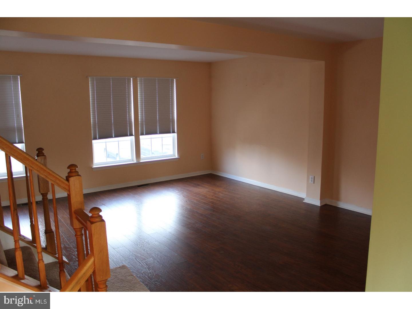 TERR AT MONTGMRY WLK - Residential Lease