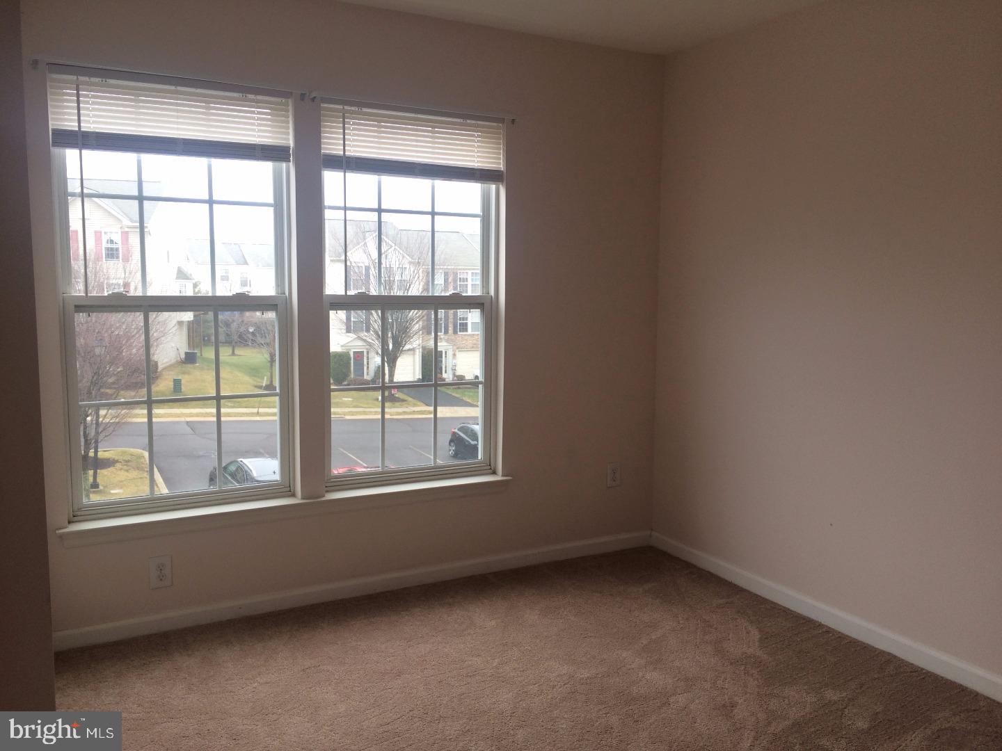 TERR AT MONTGMRY WLK - Residential Lease