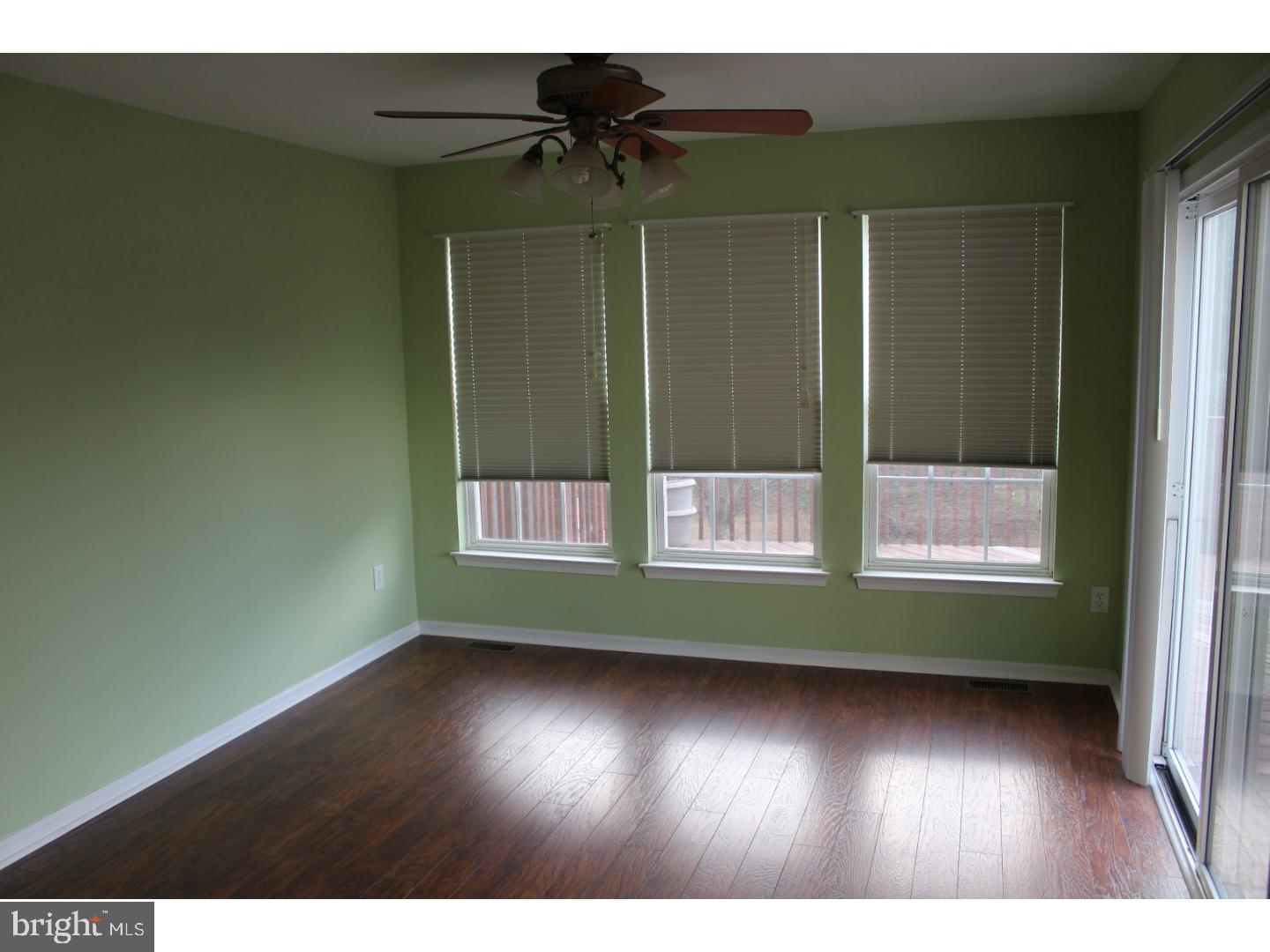 TERR AT MONTGMRY WLK - Residential Lease