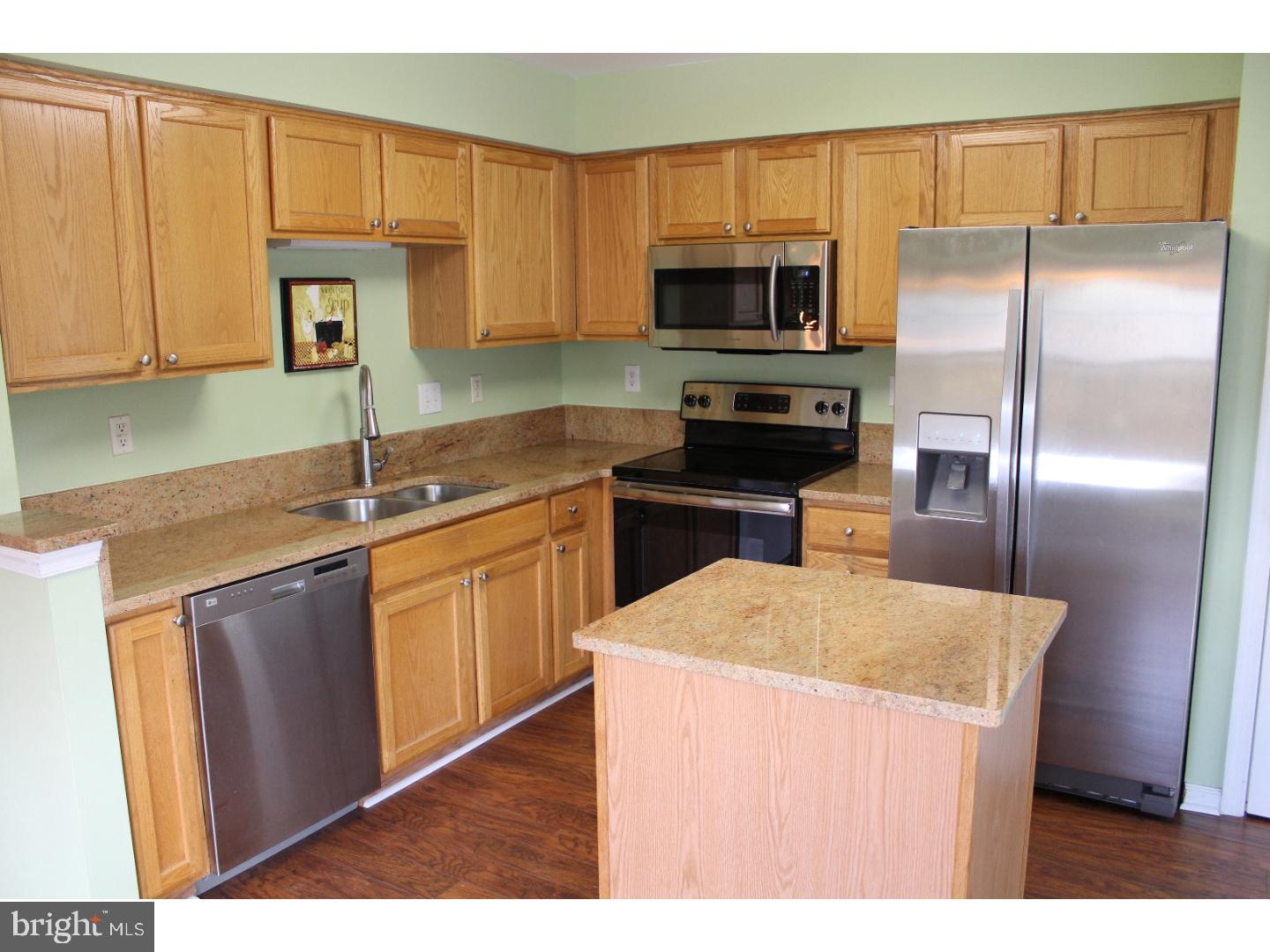 TERR AT MONTGMRY WLK - Residential Lease