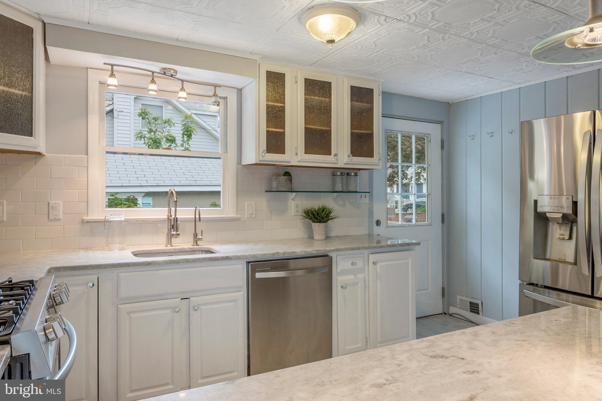 SHOREHAM BEACH - Residential