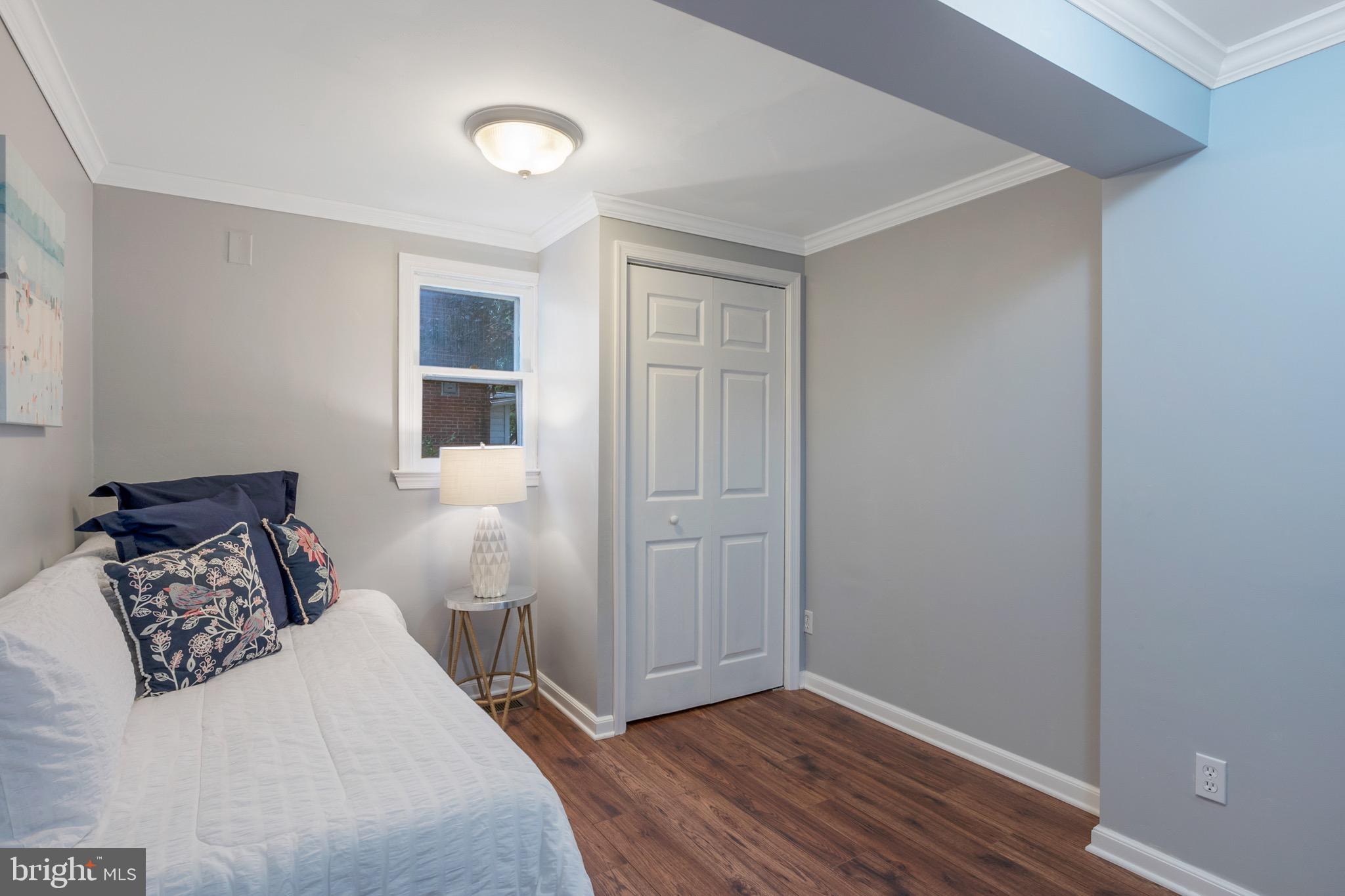 SHOREHAM BEACH - Residential