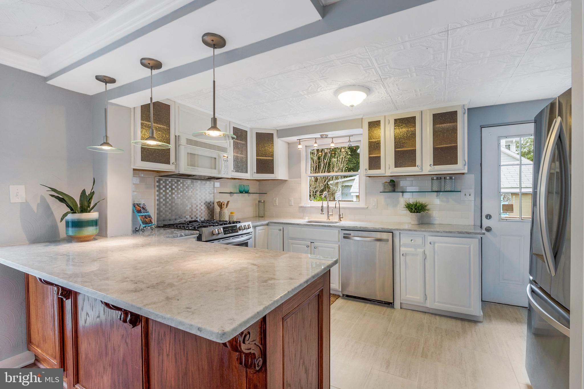 SHOREHAM BEACH - Residential