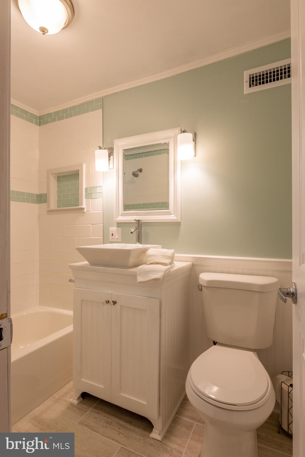 SHOREHAM BEACH - Residential