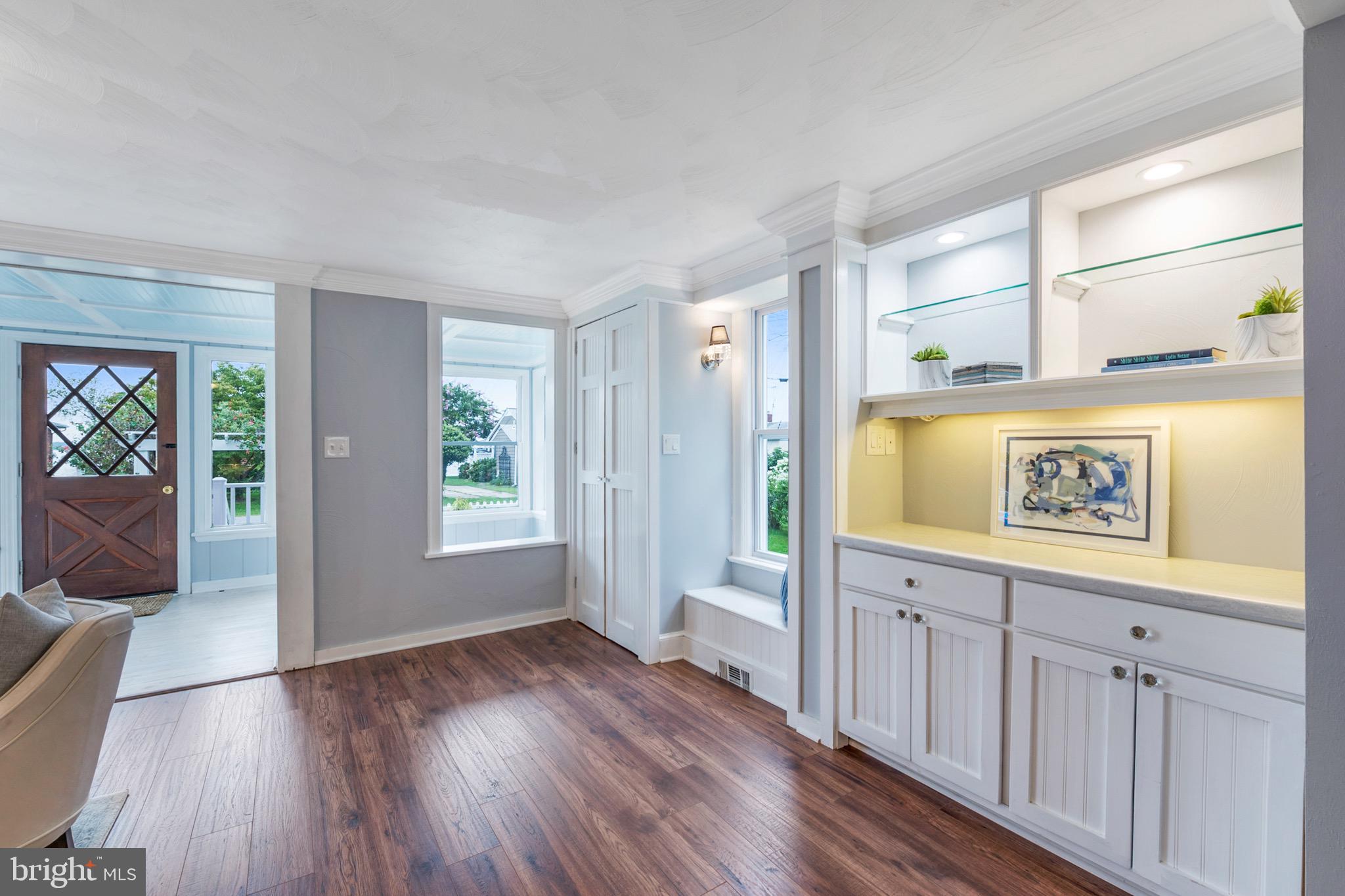 SHOREHAM BEACH - Residential