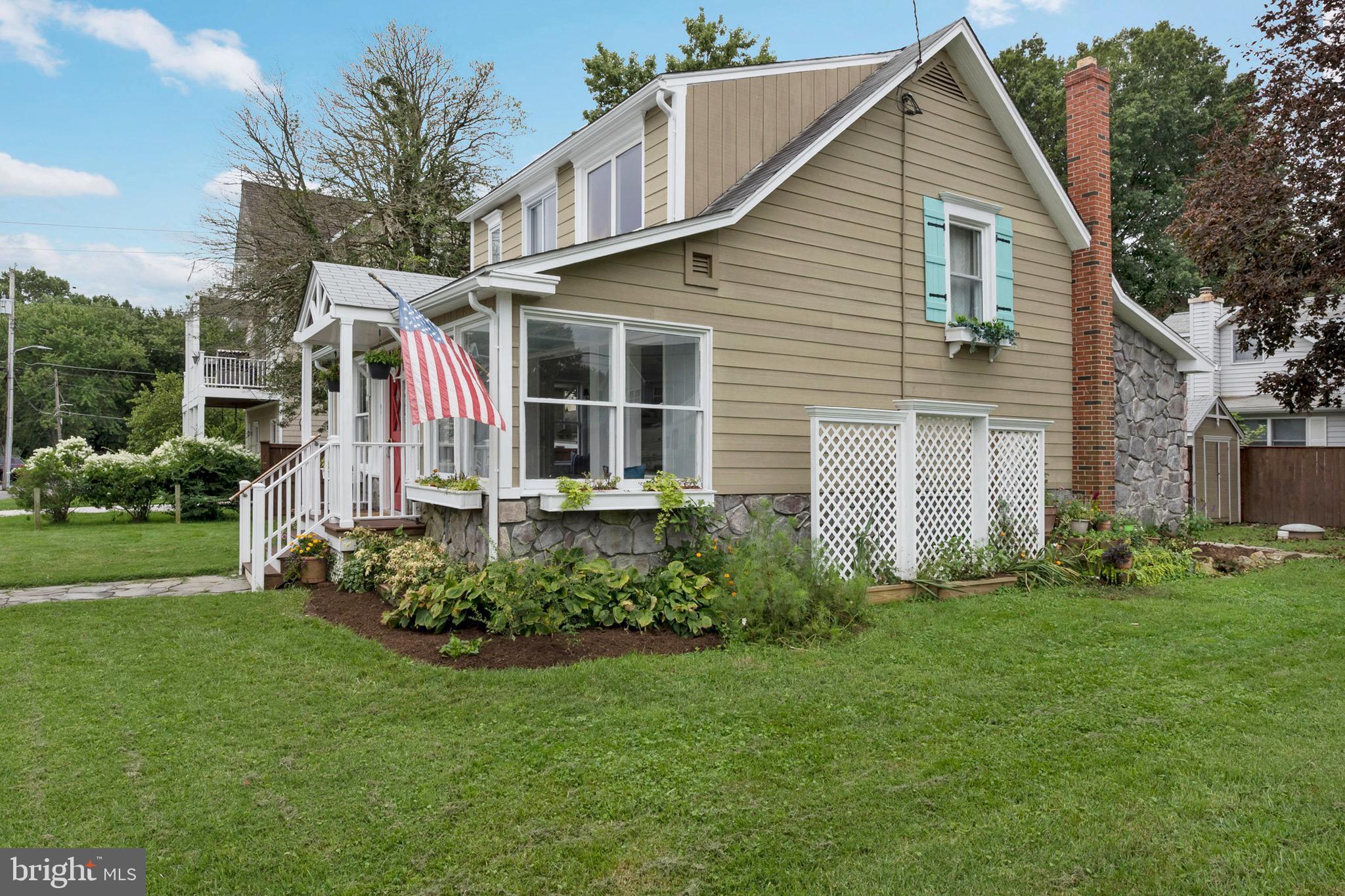 SHOREHAM BEACH - Residential