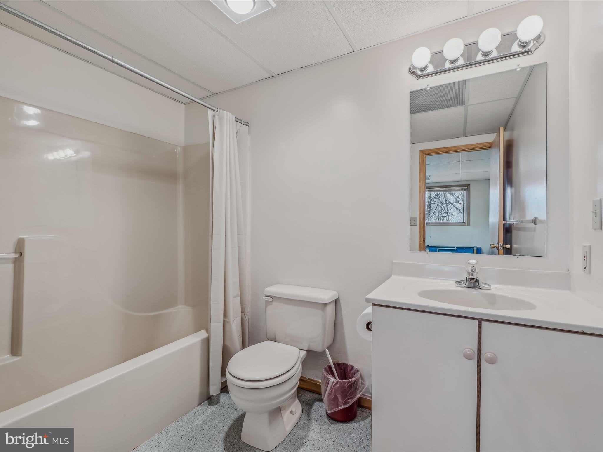 COOLFONT MOUNTAINSIDE - Residential