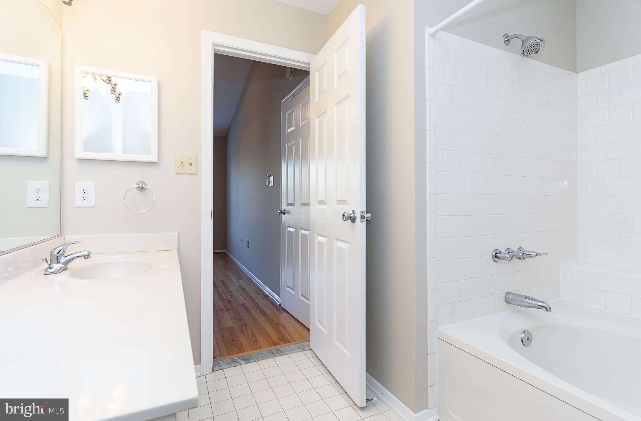 WOODLAND VILLAGE - Residential Lease