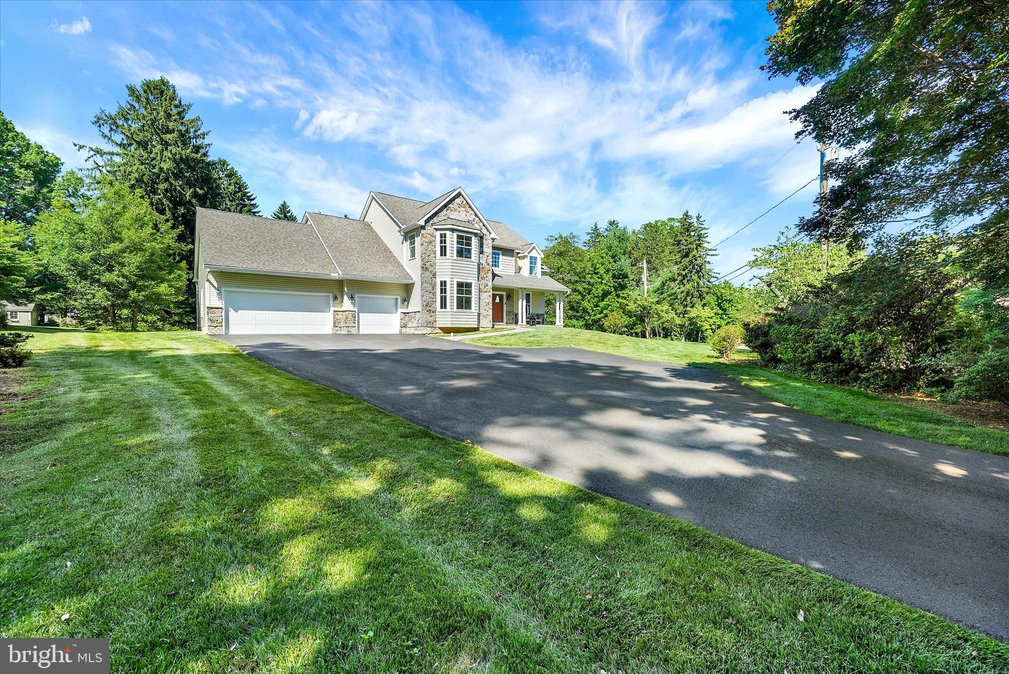 15 RAVINE ROAD