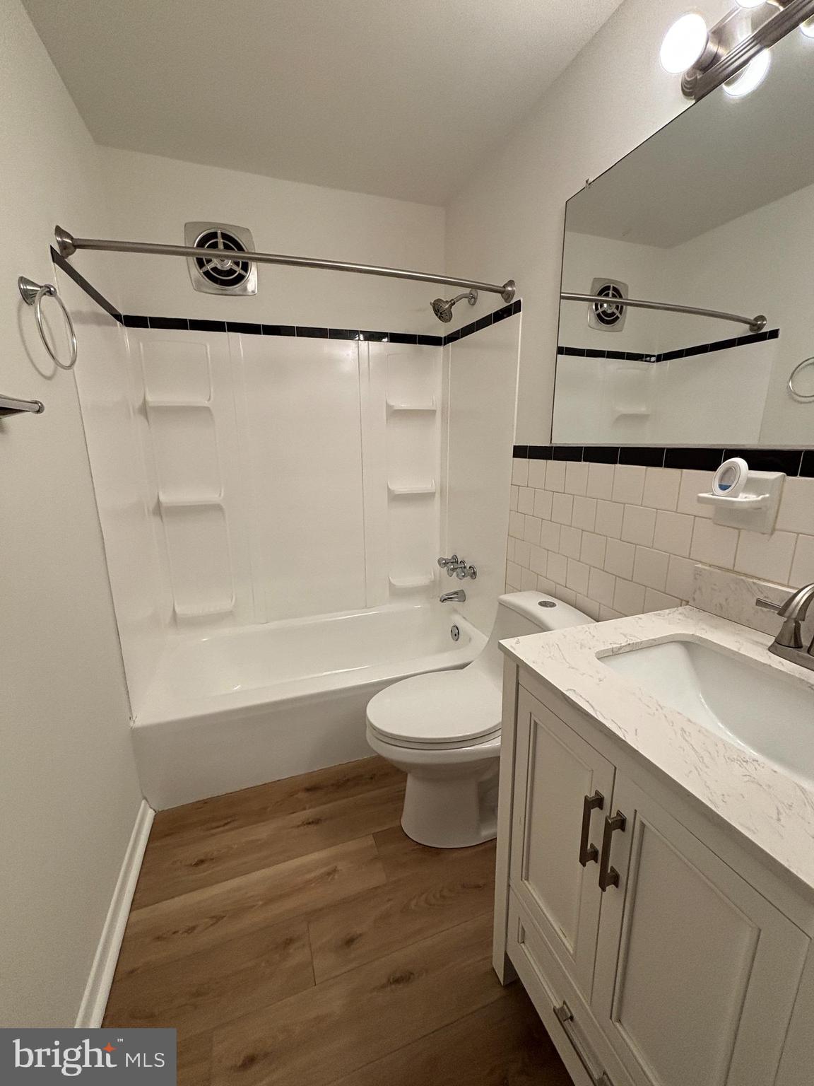 MEDFIELD - Residential