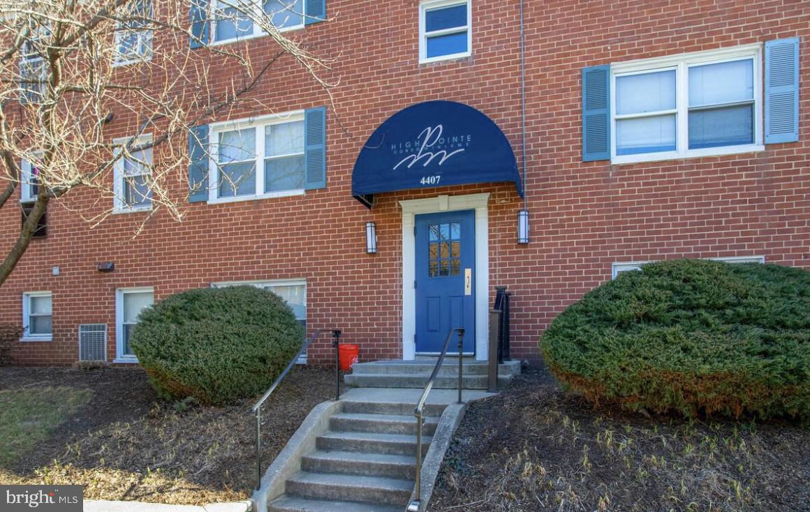 MEDFIELD - Residential