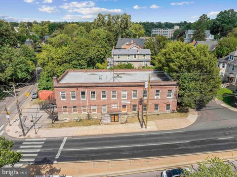Photo of 613 W Cheltenham Avenue, CHELTENHAM, PA 19012 (MLS # PAMC2149060)