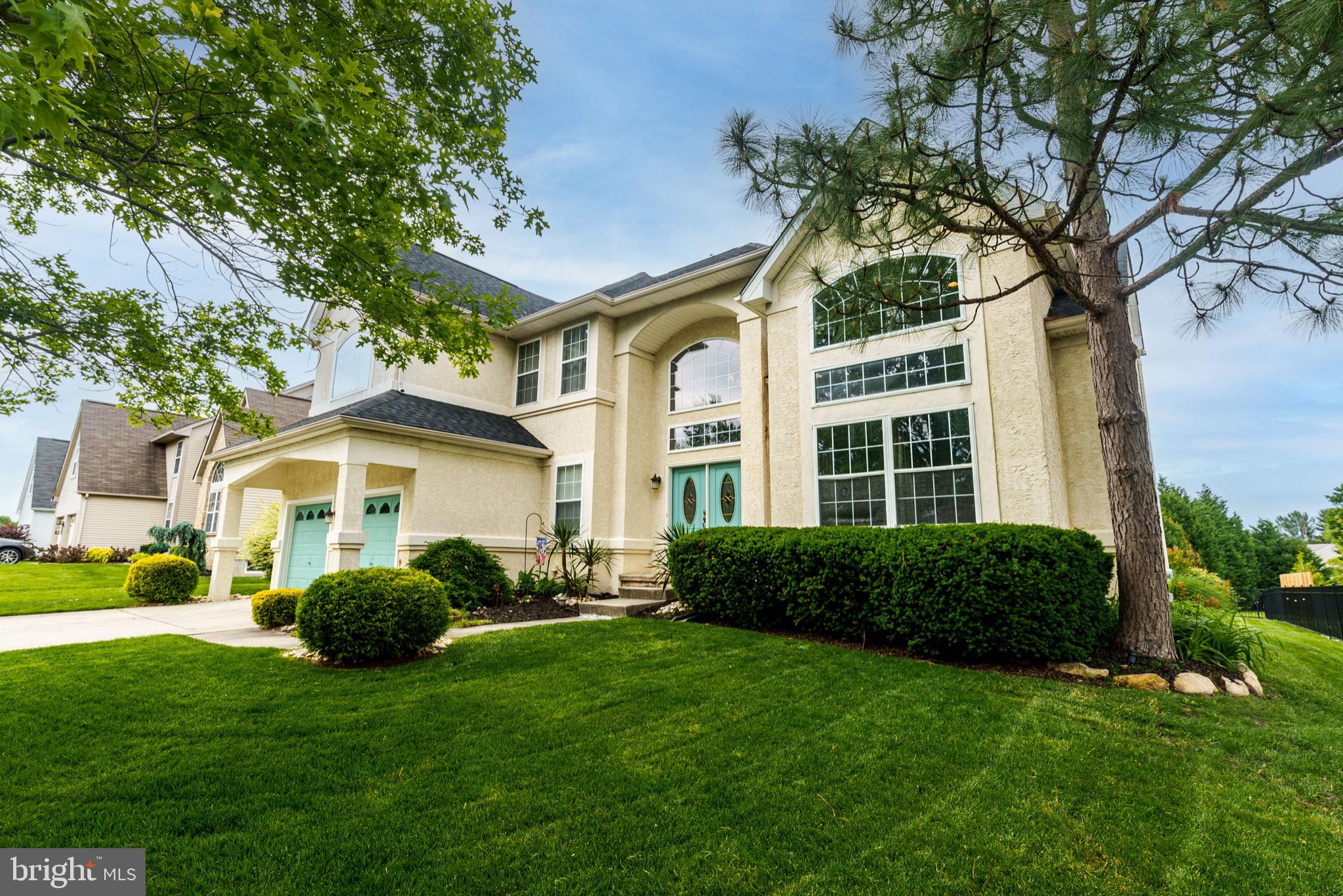 5 CANYON DRIVE