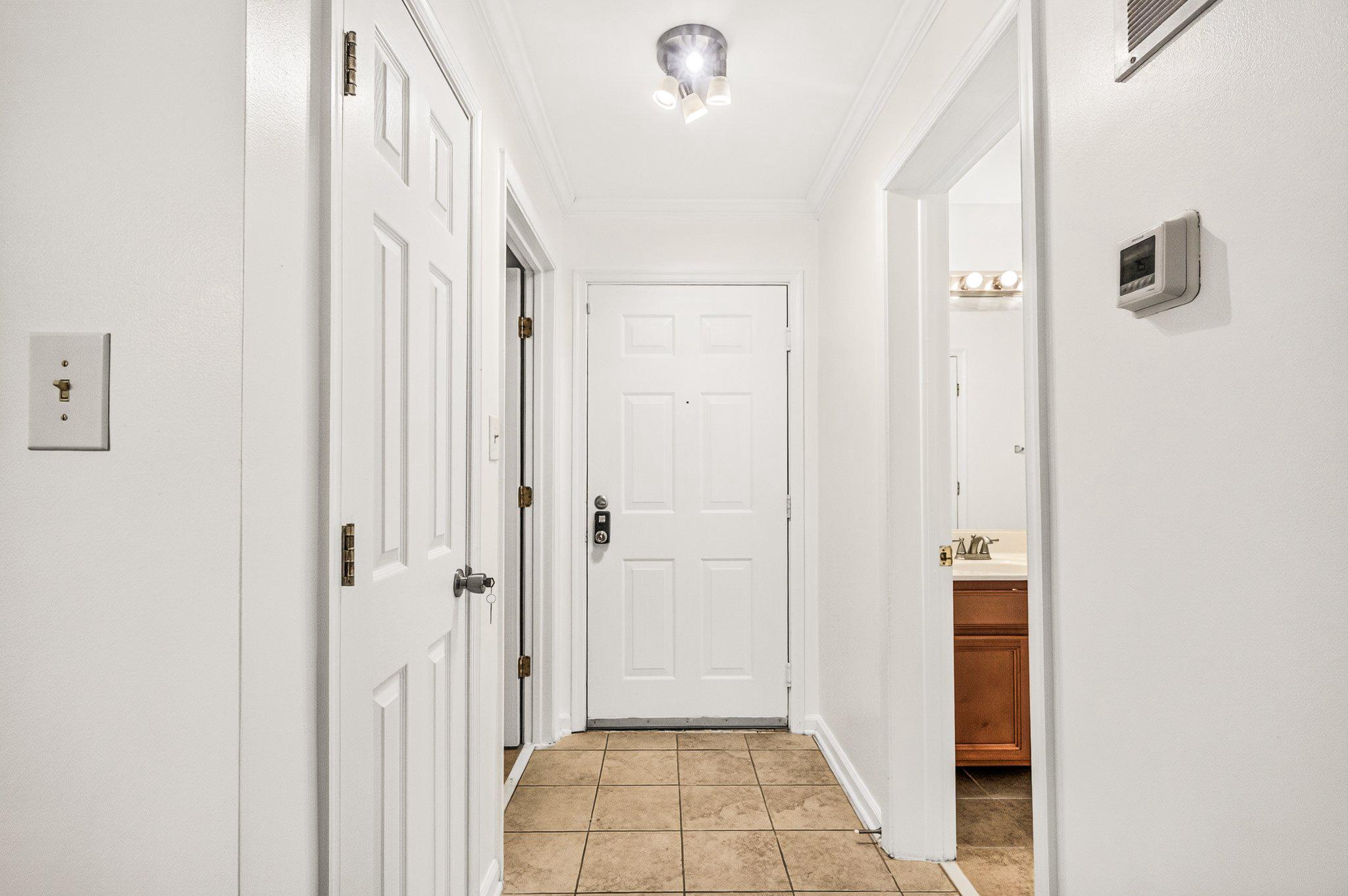 1030 GARDENVIEW LOOP 303