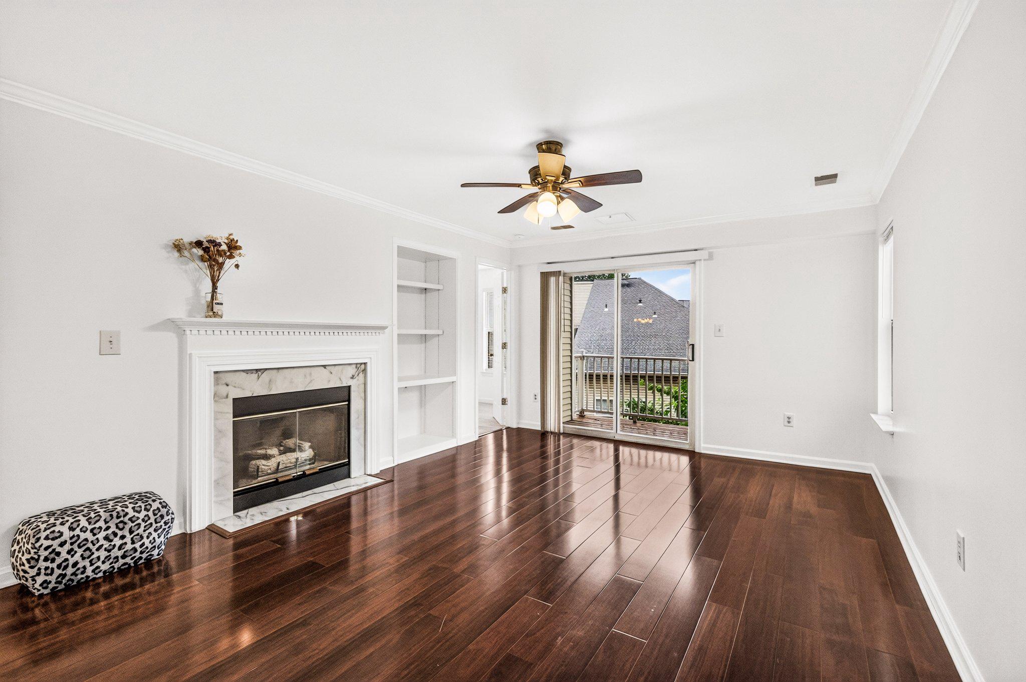 1030 GARDENVIEW LOOP 303