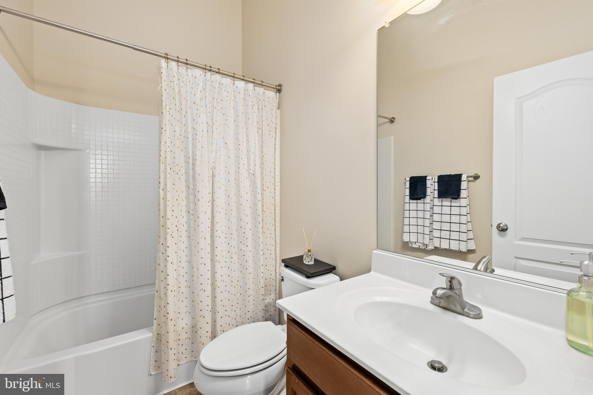 COLONIAL FORGE - Residential