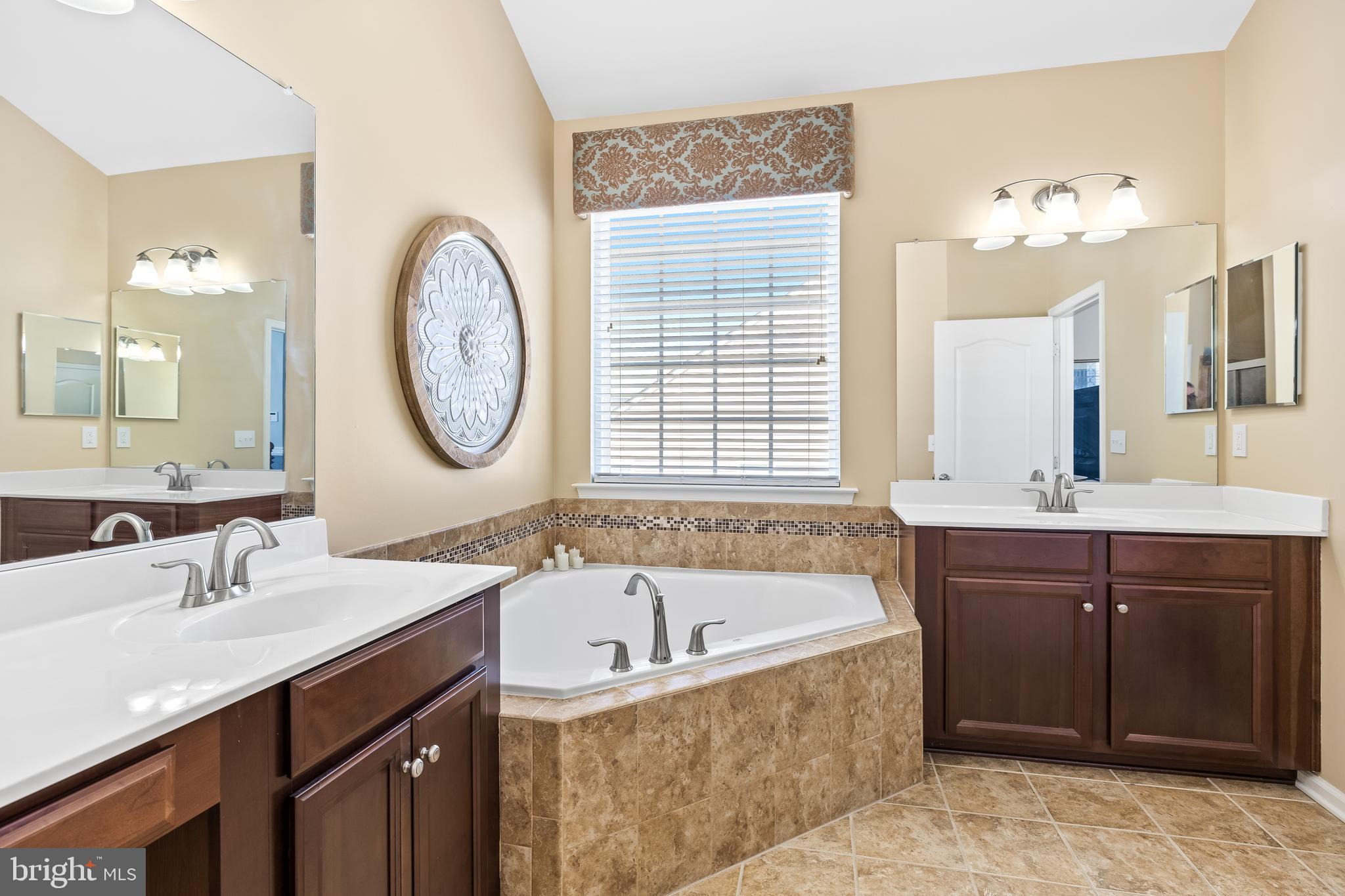 COLONIAL FORGE - Residential