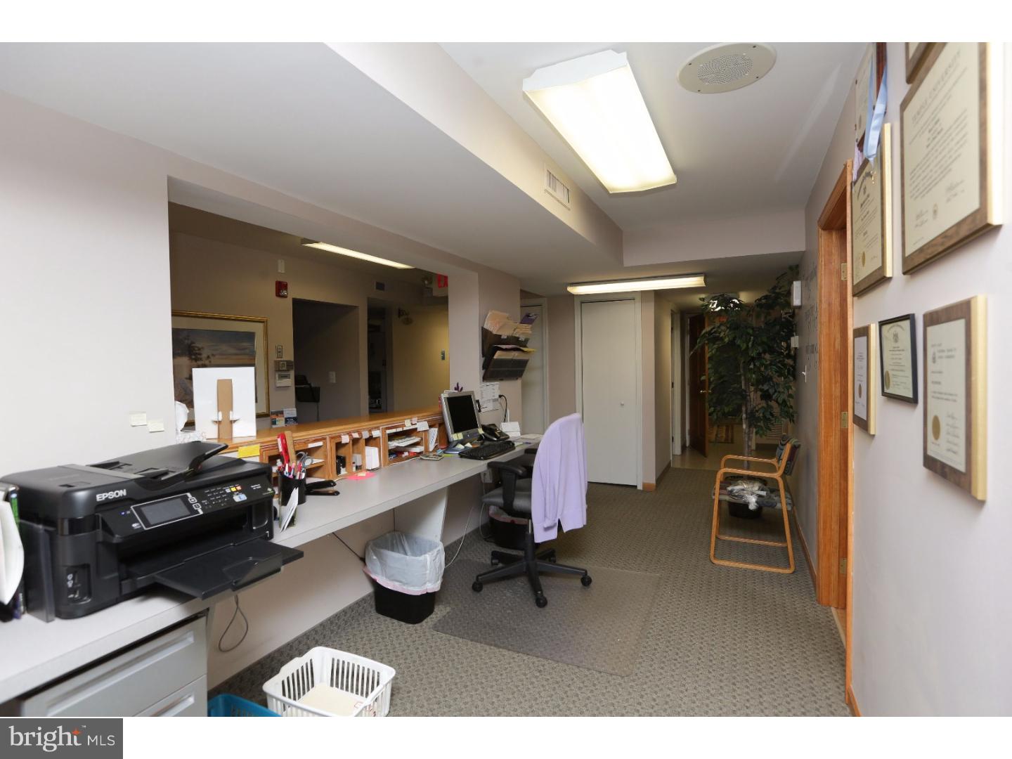 000 - Commercial Sale