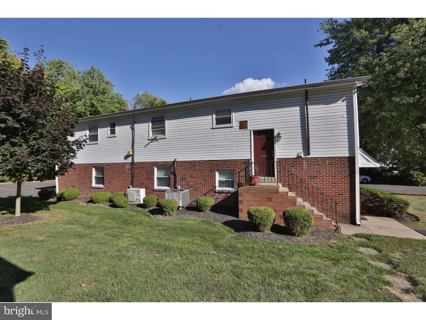 000 - Commercial Sale