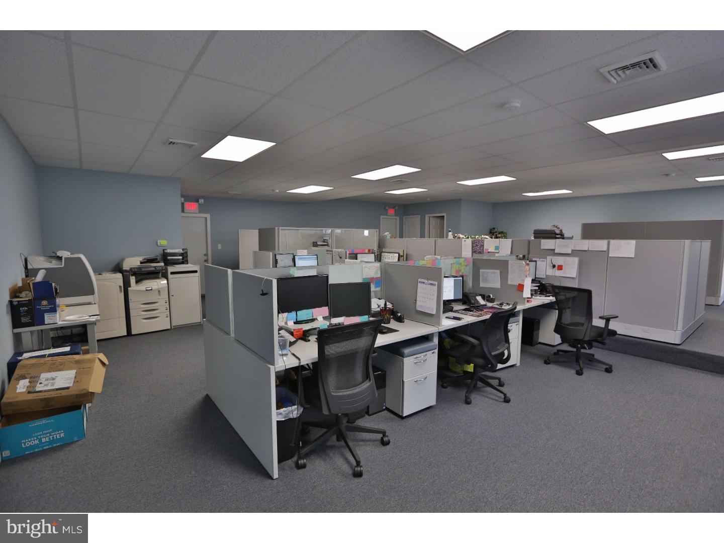 000 - Commercial Sale