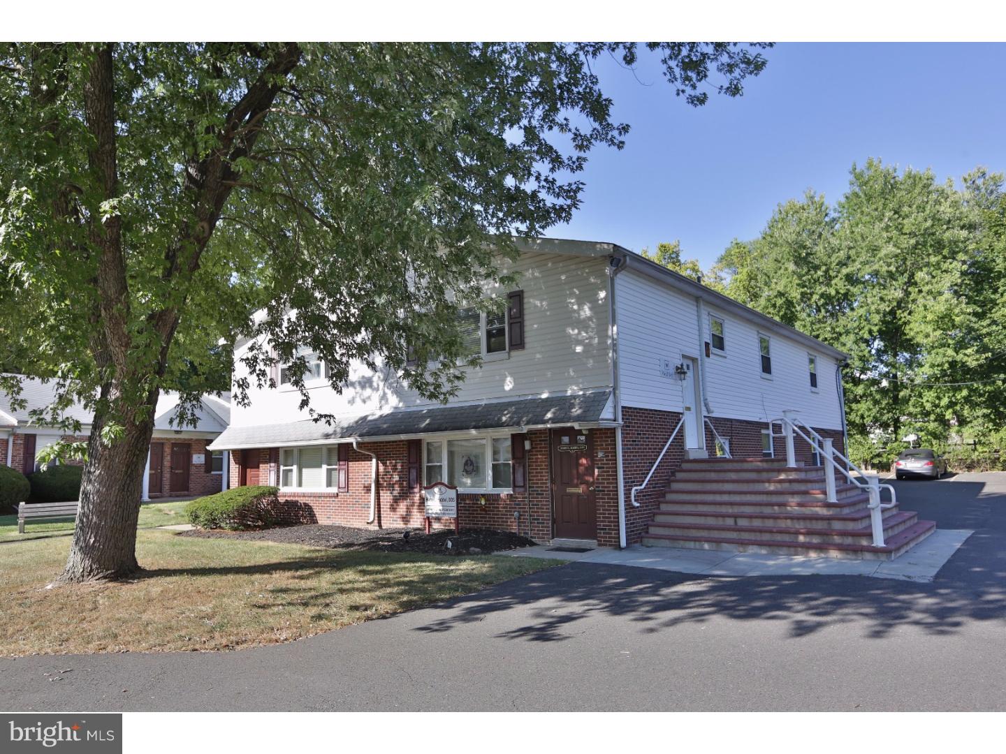 000 - Commercial Sale