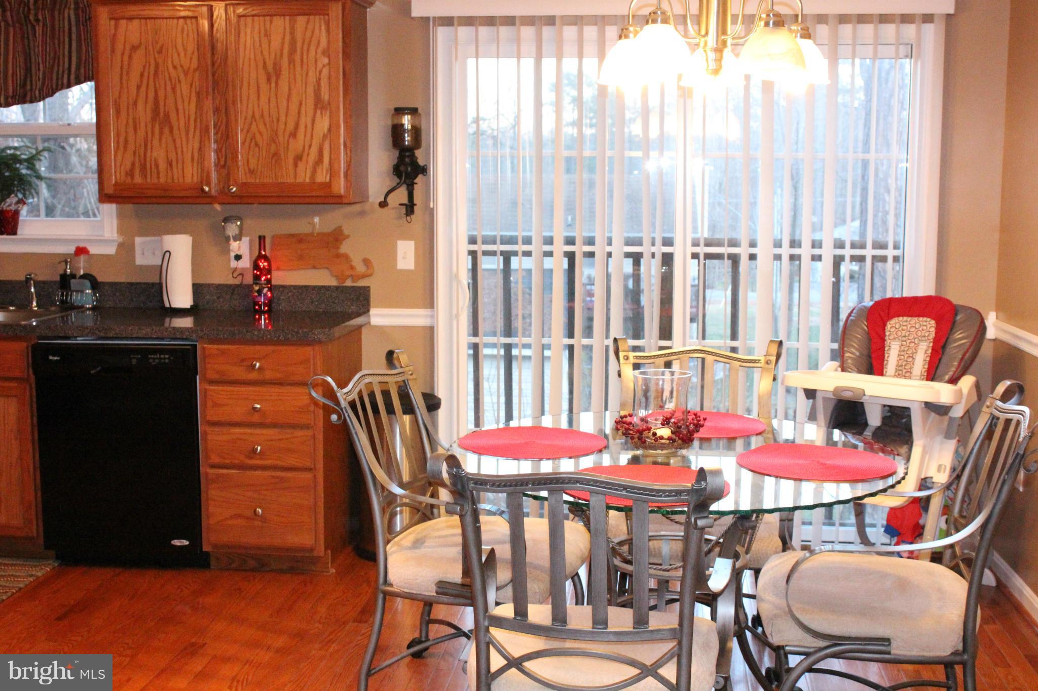 LAKE LAND - Residential