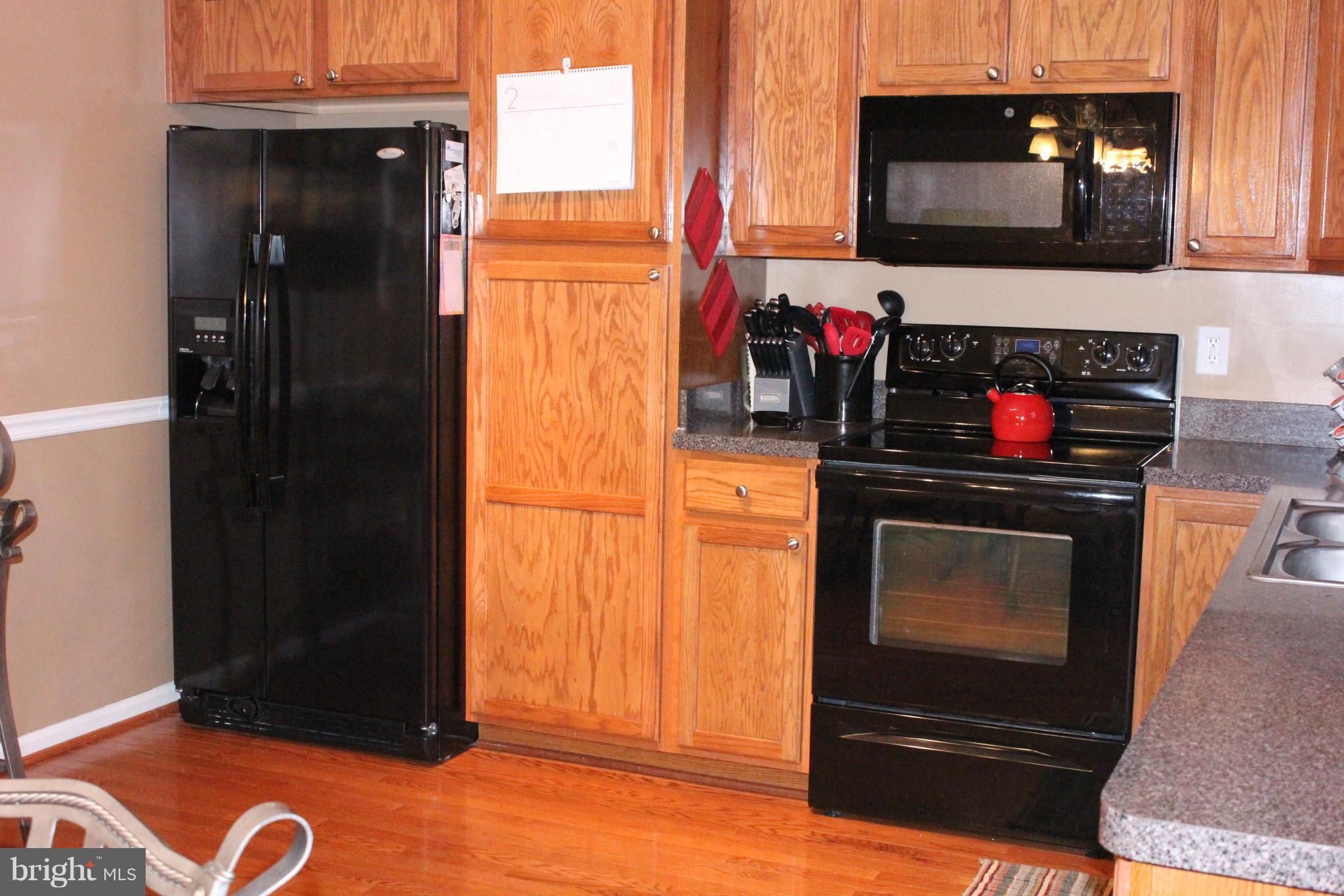 LAKE LAND - Residential