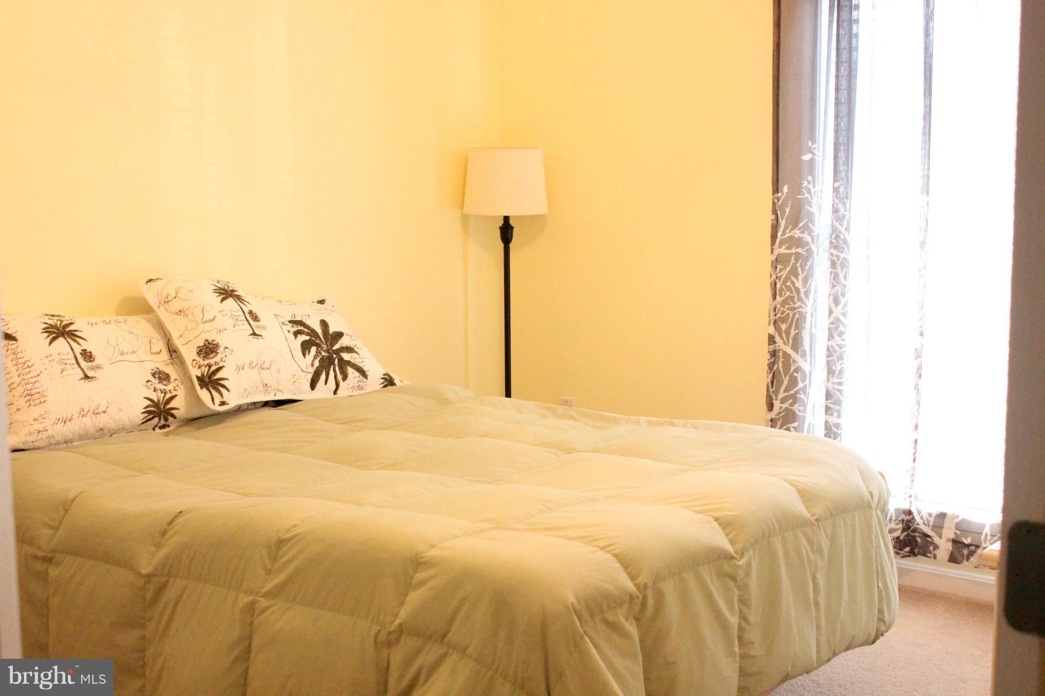 LAKE LAND - Residential