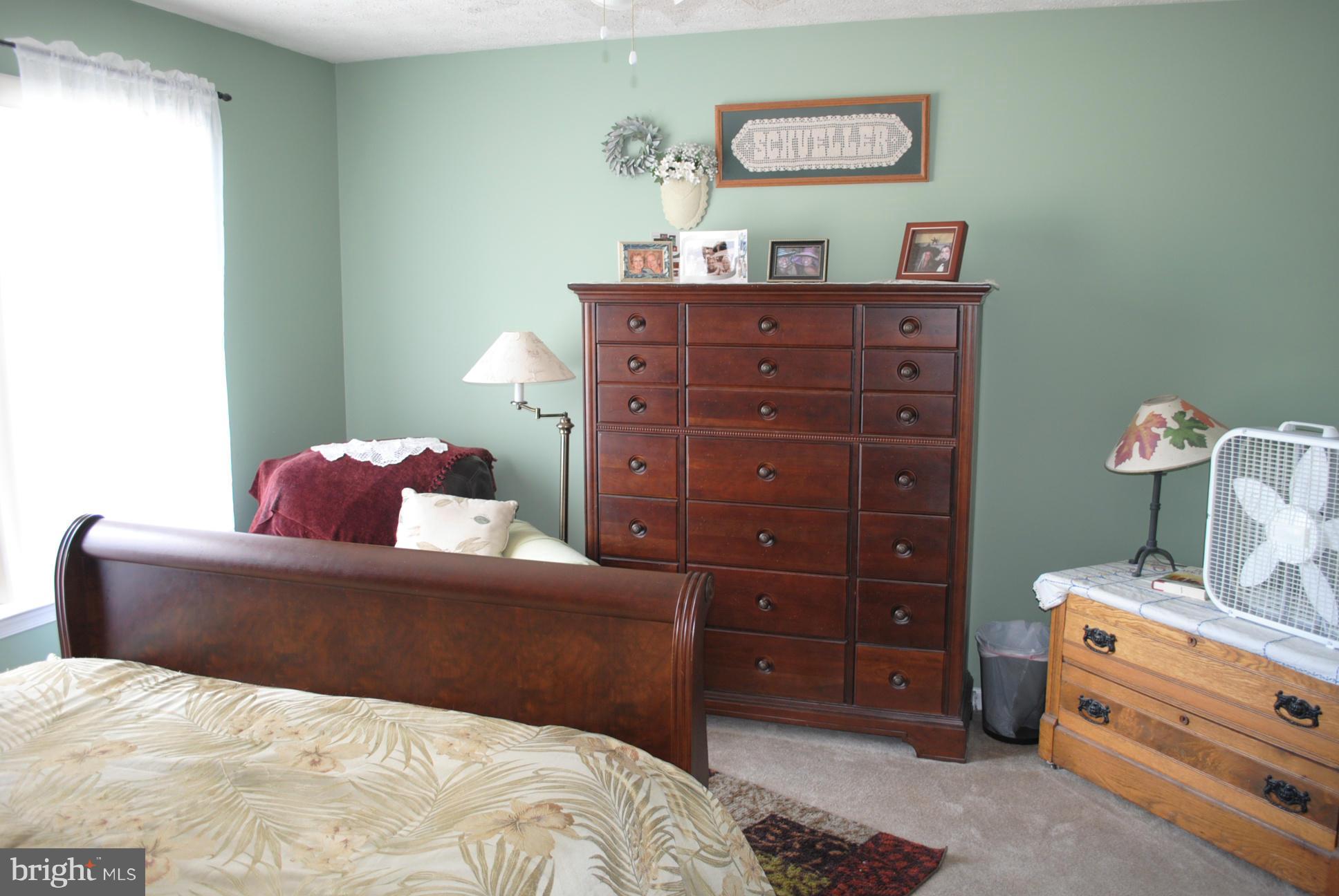 HICKORY HILLS - Residential