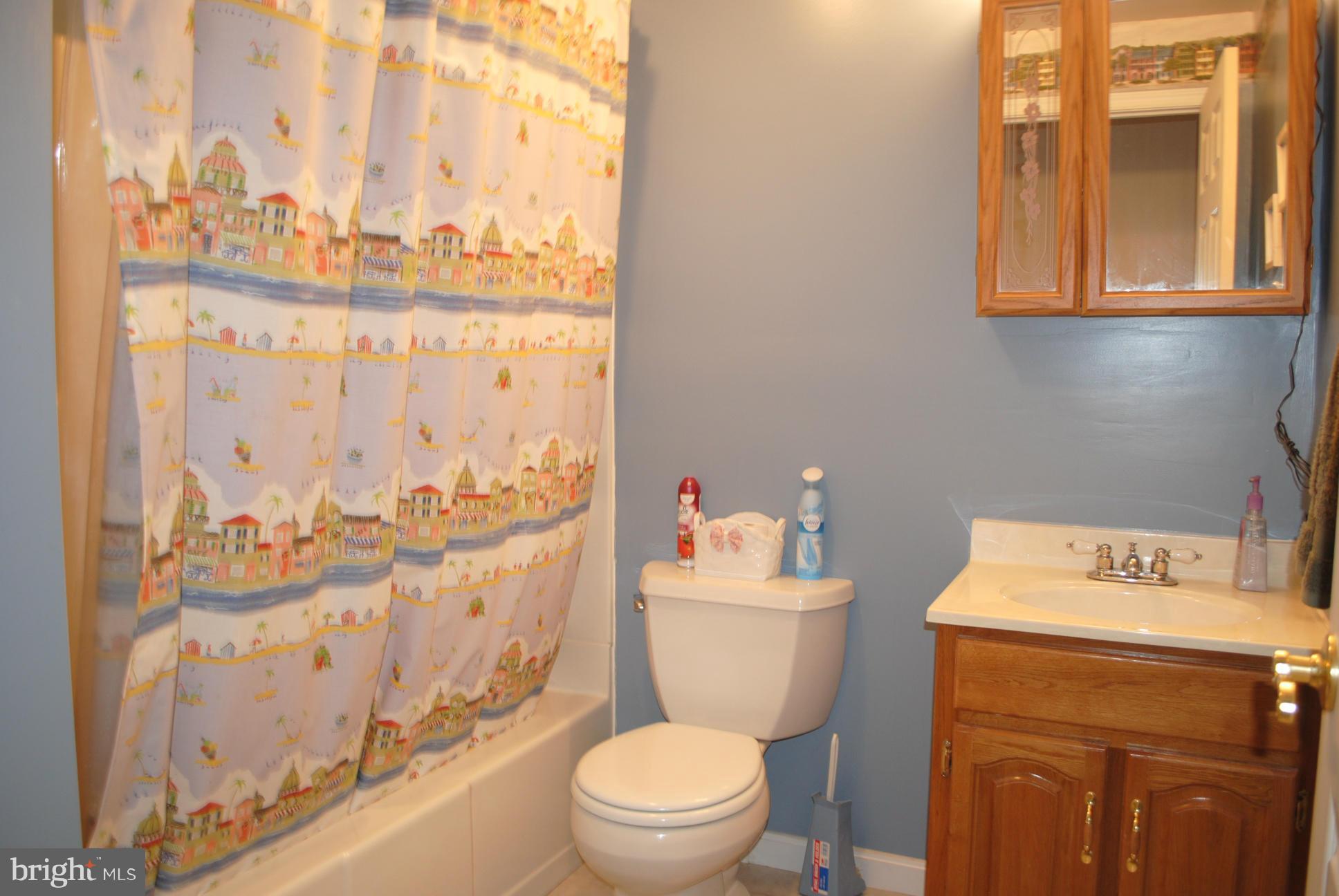 HICKORY HILLS - Residential