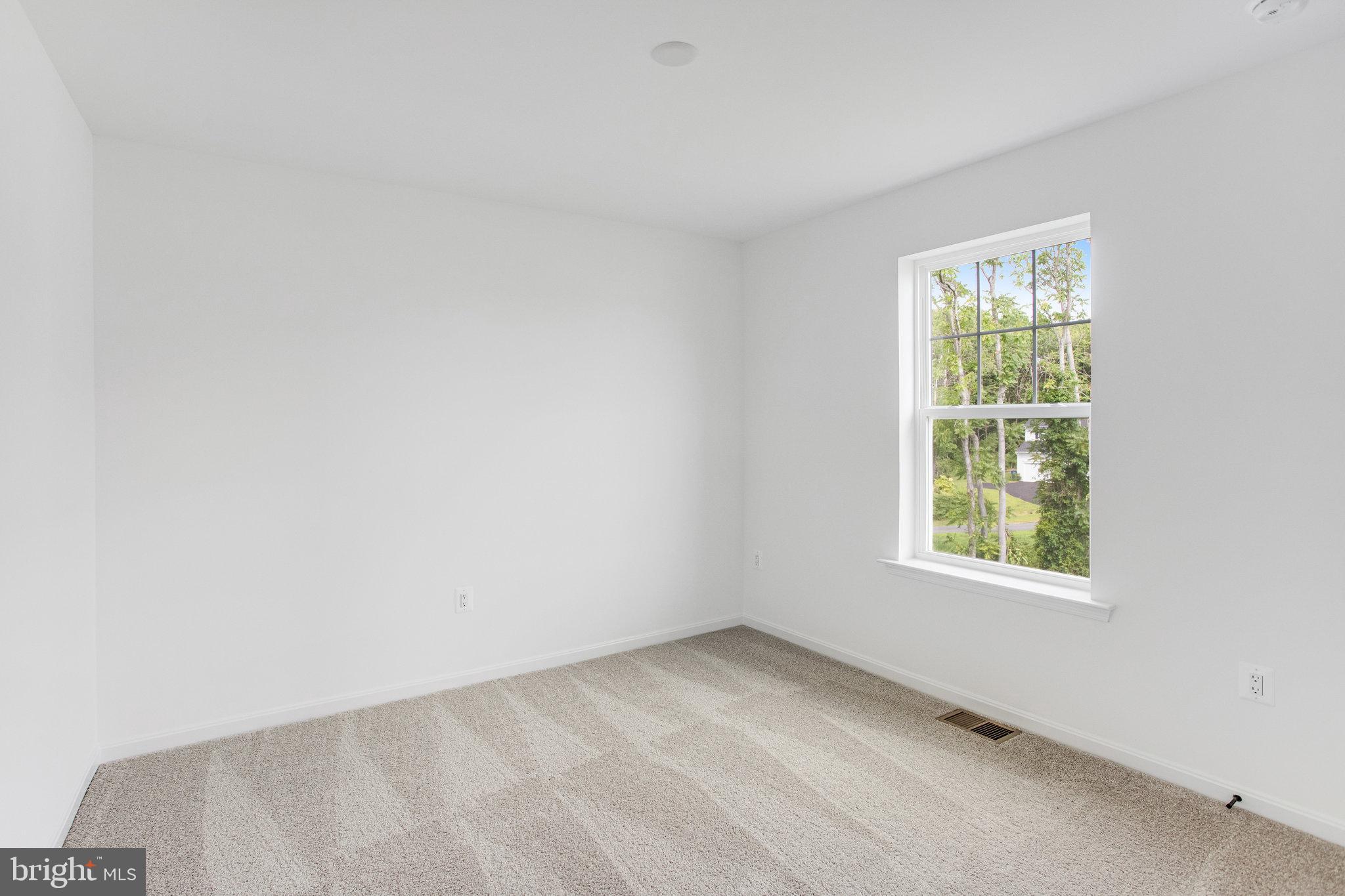 WHITE OAK RESERVE - Residential