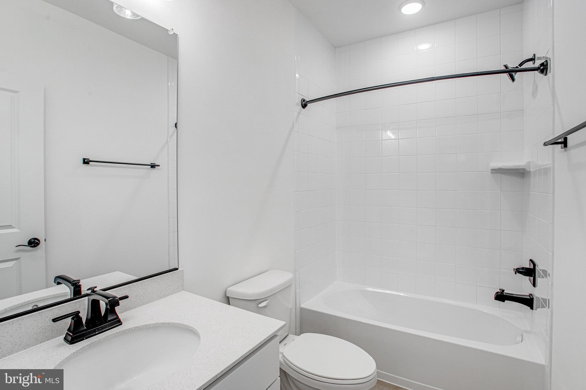 WHITE OAK RESERVE - Residential