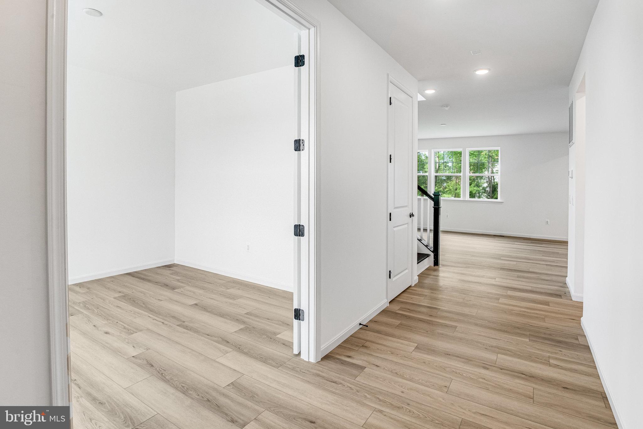 213 CAMWOOD COURT