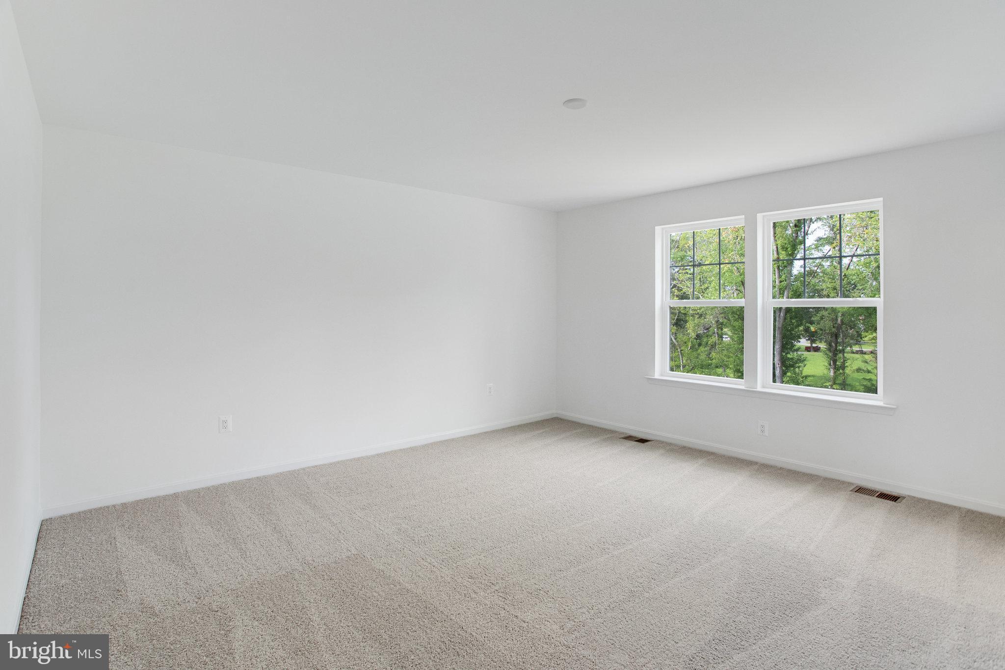 WHITE OAK RESERVE - Residential