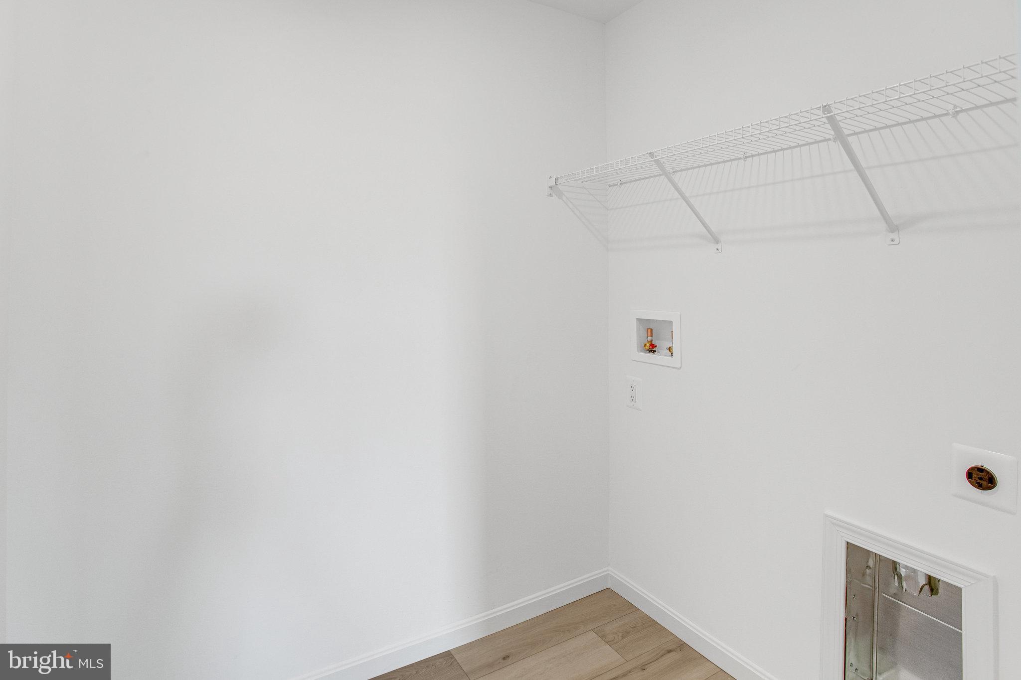 WHITE OAK RESERVE - Residential