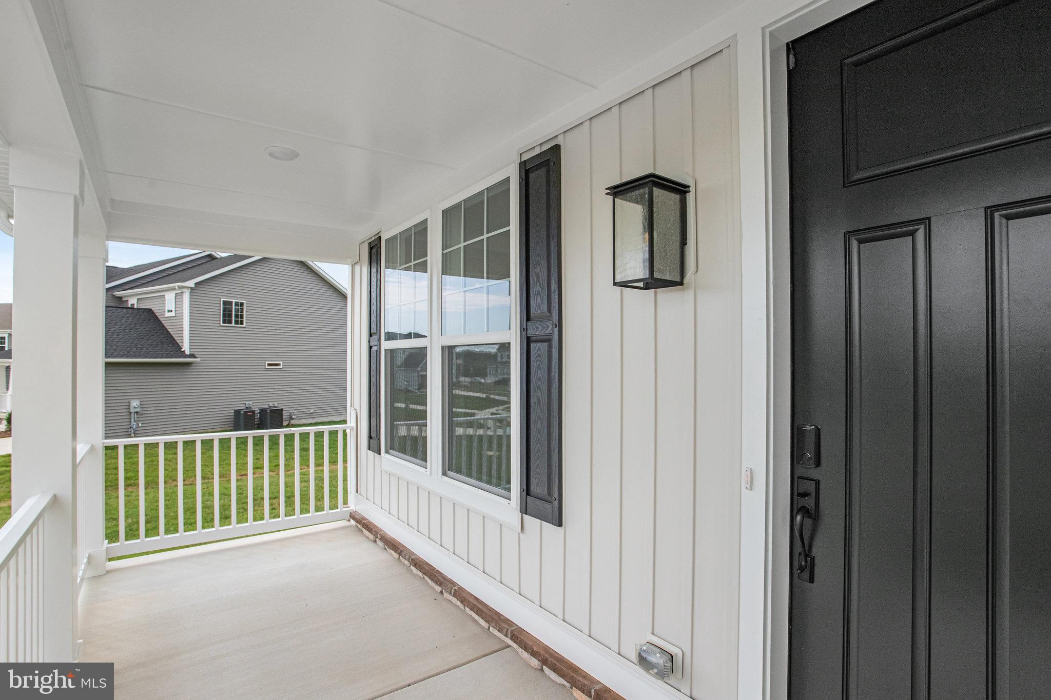 WHITE OAK RESERVE - Residential