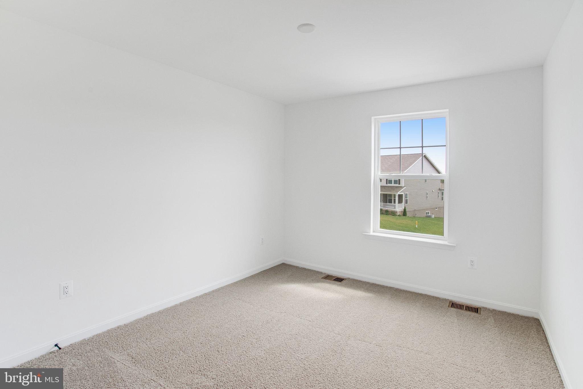 WHITE OAK RESERVE - Residential