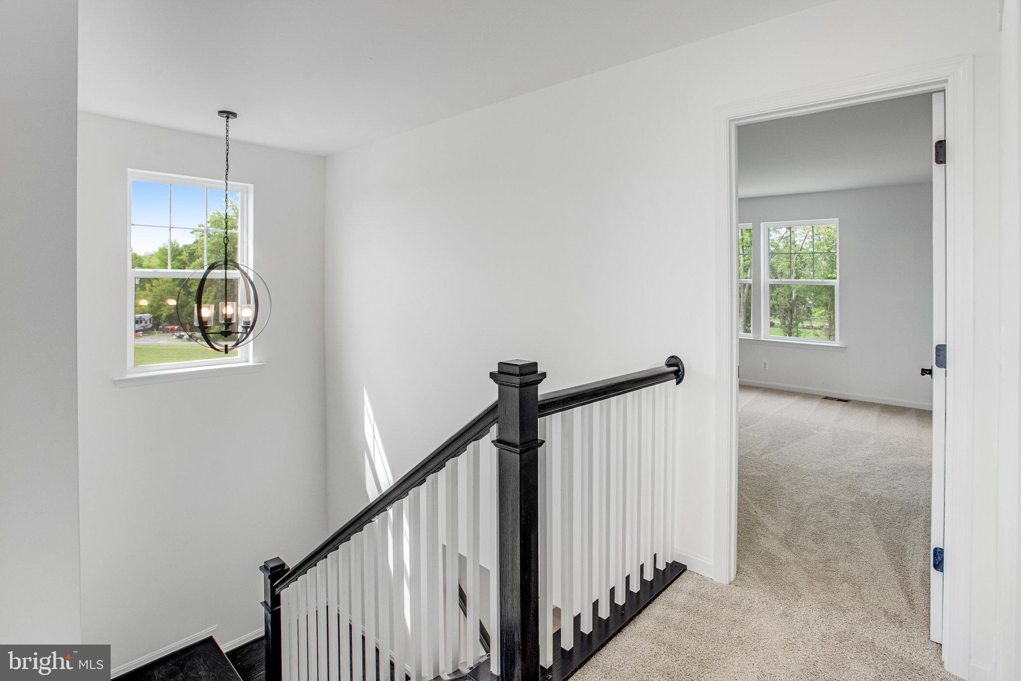 WHITE OAK RESERVE - Residential