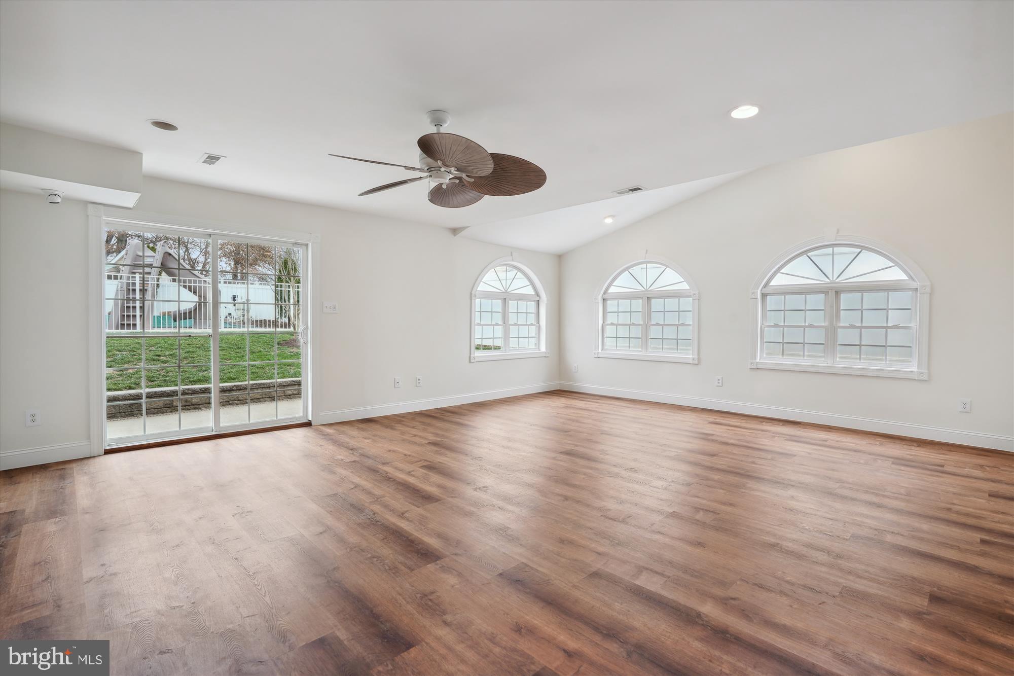 MANASSAS PARK - Residential