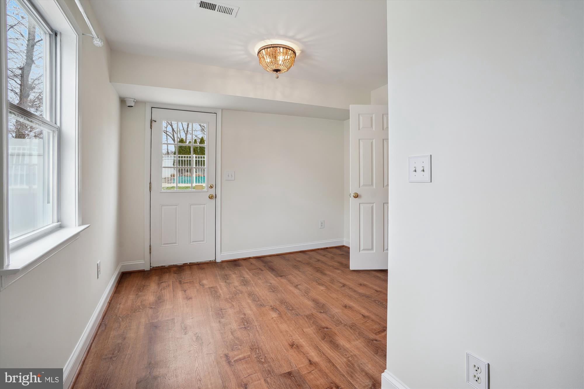 MANASSAS PARK - Residential