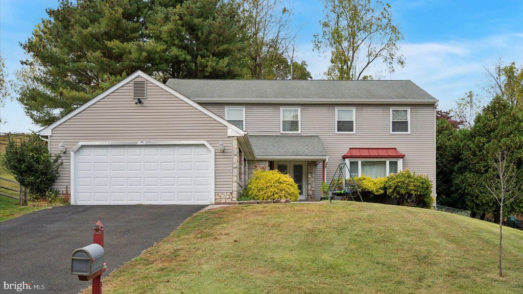 Photo of 415 Fox Hollow Drive, FEASTERVILLE TREVOSE, PA 19053 (MLS # PABU2106978)