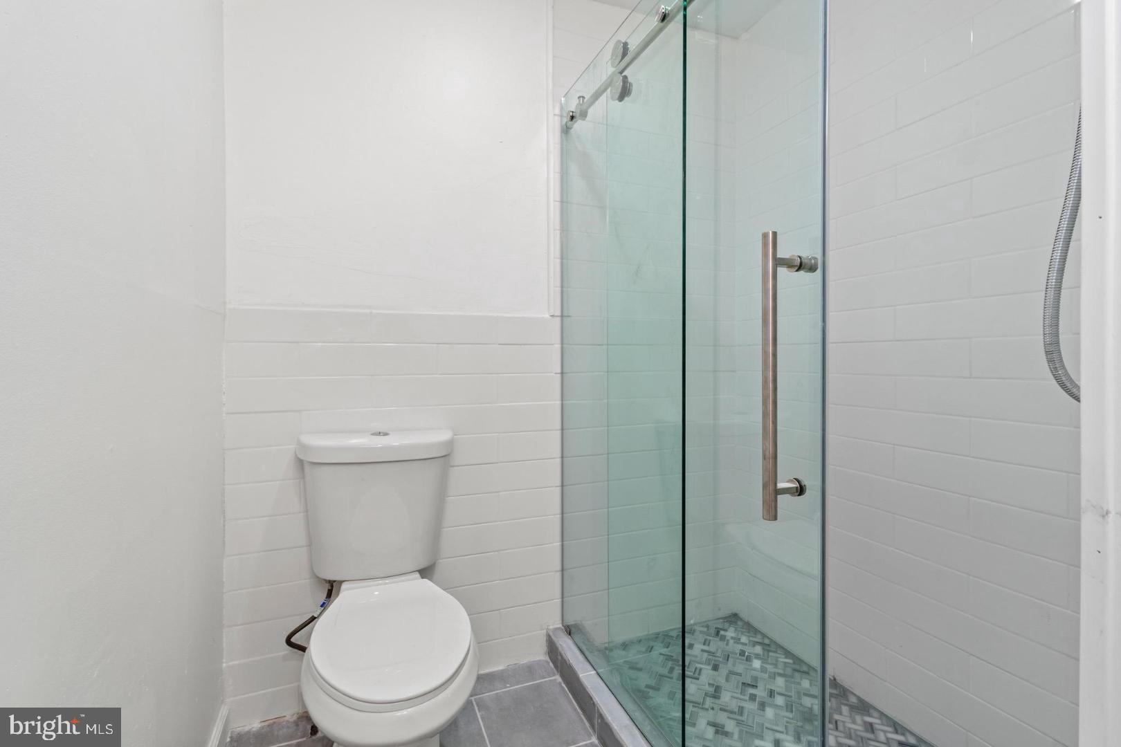 NEWBOLD - Commercial Sale