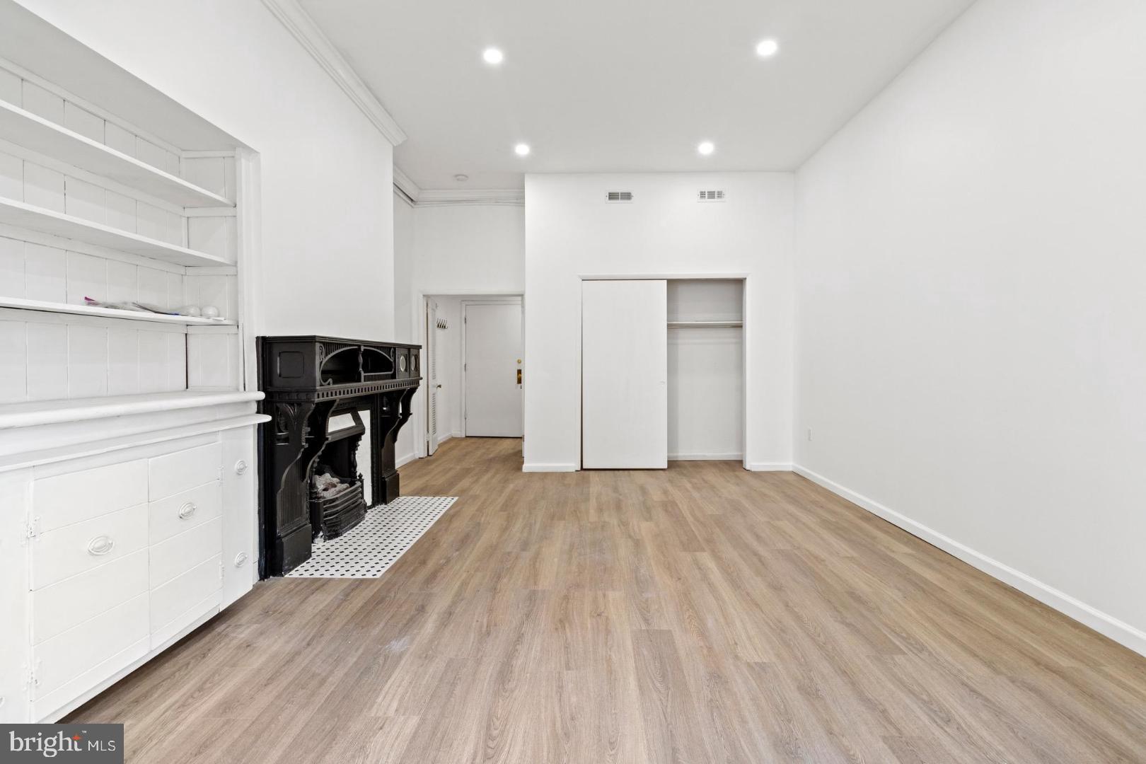 NEWBOLD - Commercial Sale