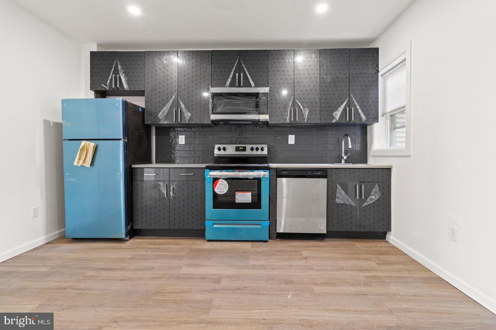 NEWBOLD - Commercial Sale