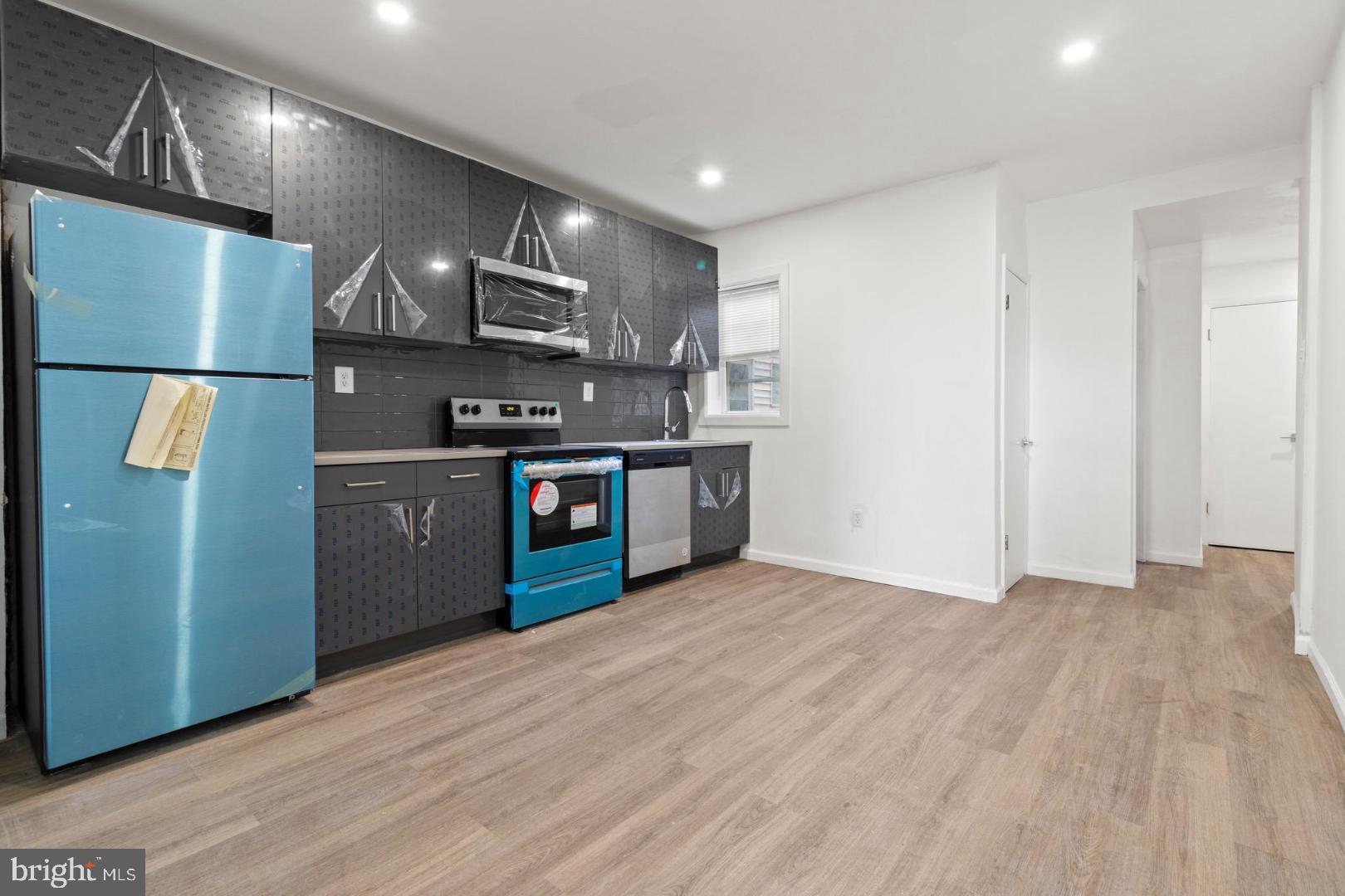 NEWBOLD - Commercial Sale