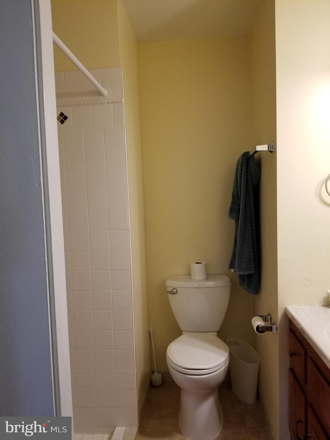 STONEHURST - Residential Lease