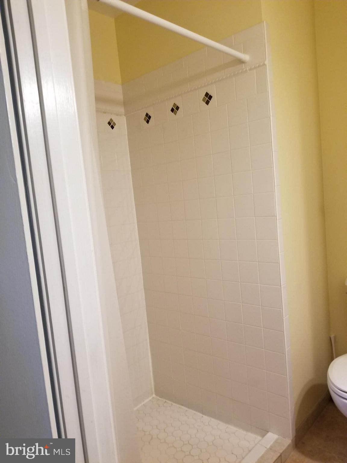 STONEHURST - Residential Lease