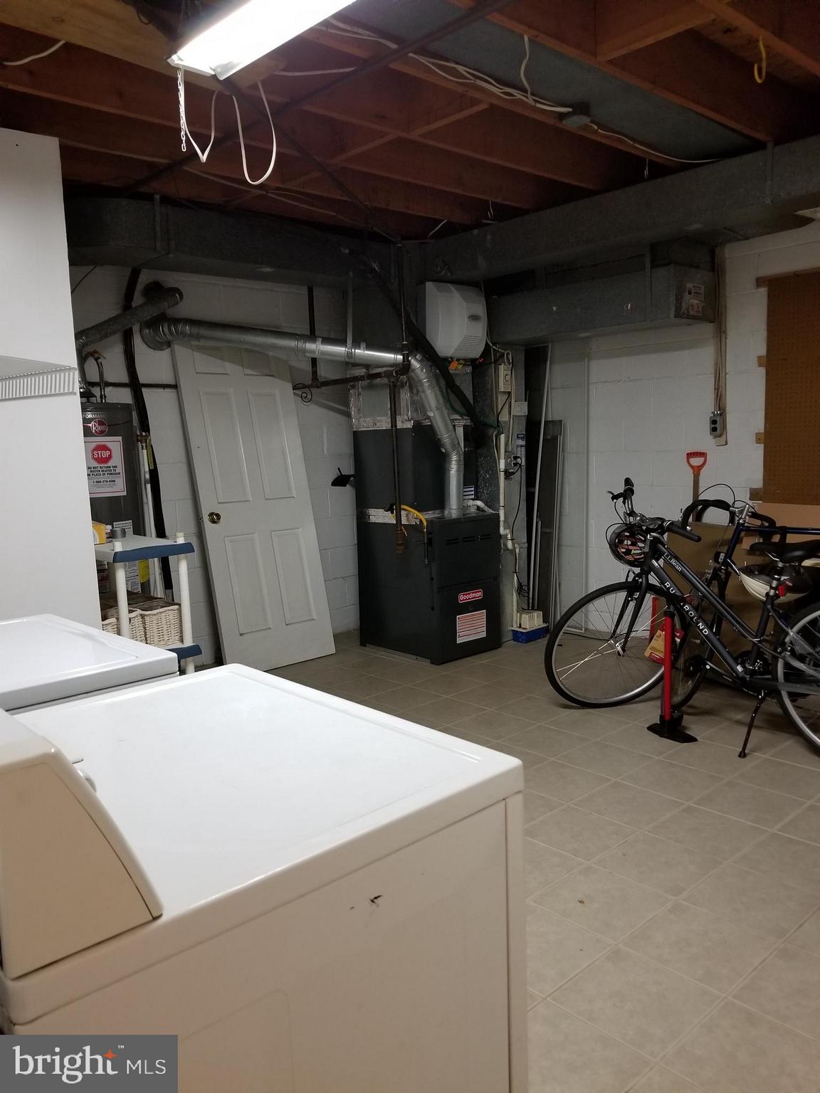 STONEHURST - Residential Lease