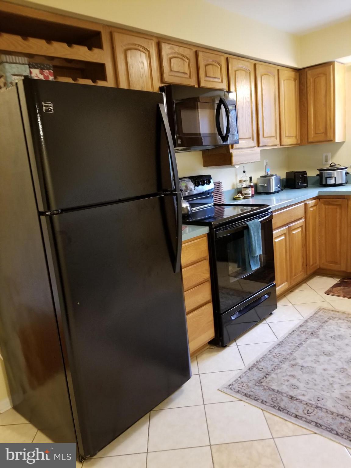 STONEHURST - Residential Lease